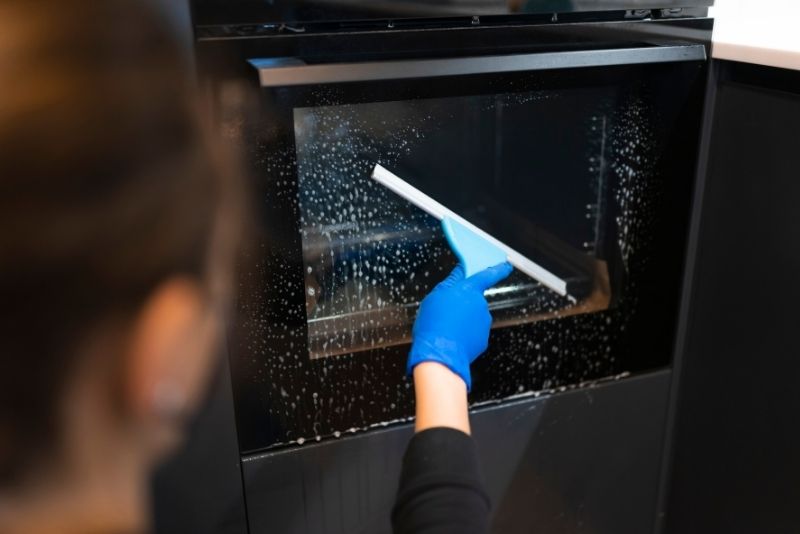deep cleaning for glass oven cleaning Newcastle