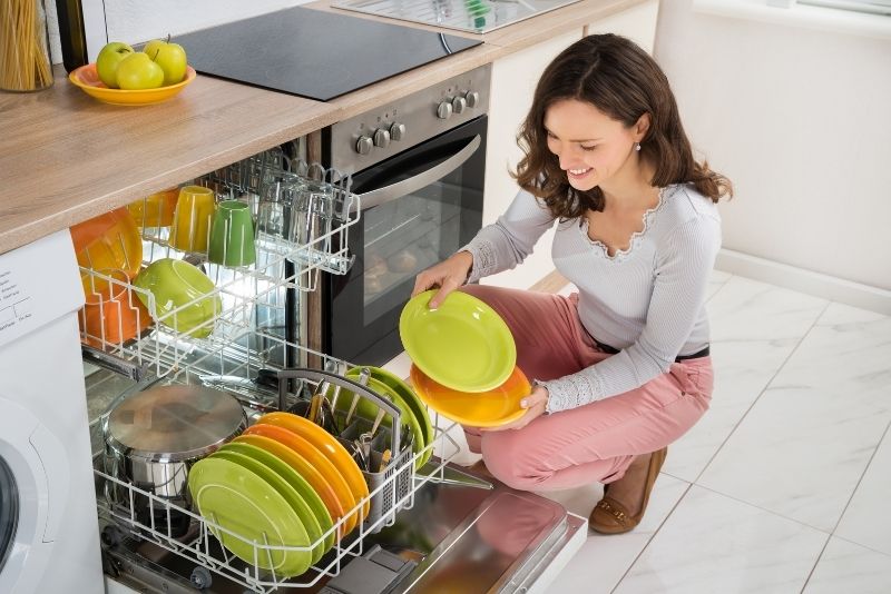 dishwashing services at Oven Cleaning Newcastle